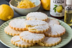 Can you use lemon juice instead of lemon extract in cookies?